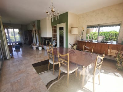 /international/fr/connerre-pays-de-la-loire-310100294050/?lang=zh-tw
