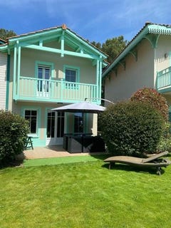 /international/fr/lacanau-aquitaine-310100579464/?lang=en