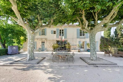 /international/fr/saint-remy-de-provence-provence-alpes-cote-d-azur-310101061917/?lang=en