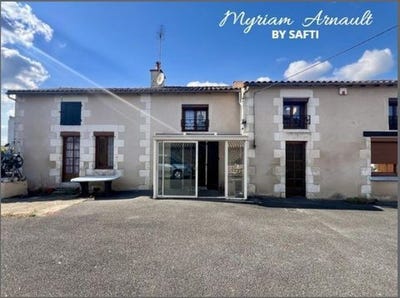 /international/fr/poitiers-charente-310105970256/