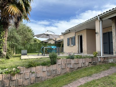 /international/fr/roullet-saint-estephe-charente-310106105949/
