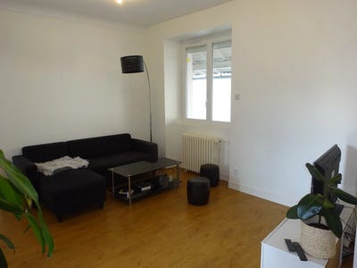 /international/fr/4-rue-des-montagnards-orcines-auvergne-310108788562/