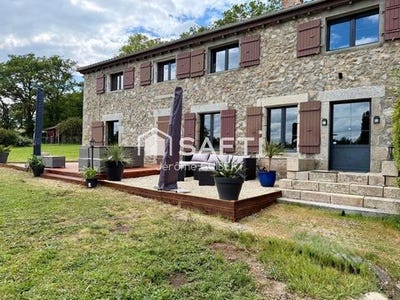 /international/fr/bressuire-charente-310107905807/
