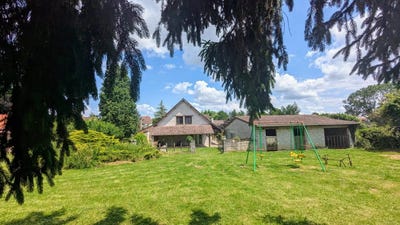 /international/fr/charrey-sur-saone-burgundy-310105748808/