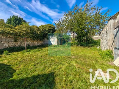 /international/fr/villeneuve-sur-yonne-burgundy-310108050972/