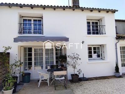 /international/fr/saint-genis-de-saintonge-charente-310106689494/