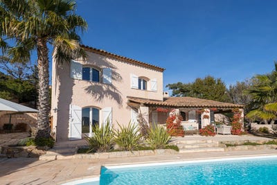 /international/fr/les-adrets-de-l-esterel-provence-alpes-cote-d-azur-310101445682/