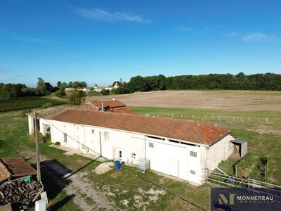 /international/fr/leoville-charente-310101997885/