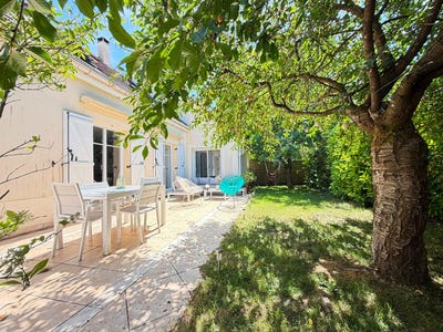 /international/fr/bailly-romainvilliers-ile-de-france-310108562074/