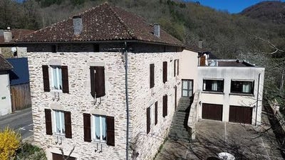 /international/fr/latouille-lentillac-midi-pyrenees-310107238341/