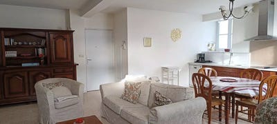 /international/fr/sauveterre-de-bearn-aquitaine-310107978689/