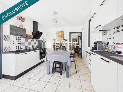 /international/fr/neuvelle-les-champlitte-franche-comte-310108595555/