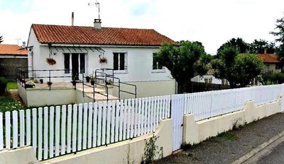 /international/fr/rouillac-charente-310099007095/
