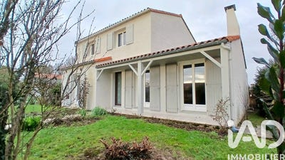 /international/fr/dompierre-sur-yon-pays-de-la-loire-310104981107/