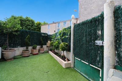 /international/fr/ginasservis-provence-alpes-cote-d-azur-310109200139/