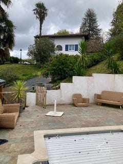 /international/fr/cambo-les-bains-aquitaine-310108244685/