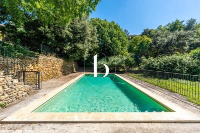 /international/fr/saint-pons-la-calm-languedoc-roussillon-310108564935/