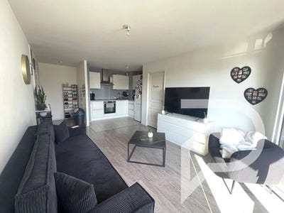 /international/fr/crepy-en-valois-picardie-310101229407/?lang=en