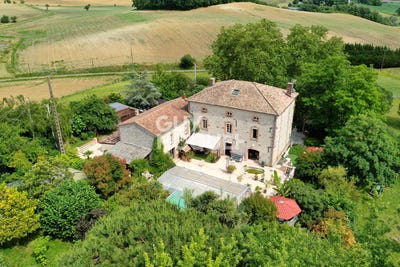/international/fr/cadalen-midi-pyrenees-310101155356/?lang=en