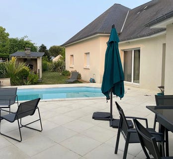 /international/fr/notre-dame-d-oe-centre-val-de-loire-310107837433/