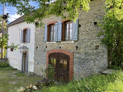 /international/fr/la-rochepot-burgundy-310104990817/