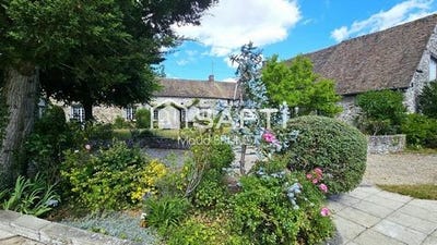/international/fr/houdan-ile-de-france-310104804444/
