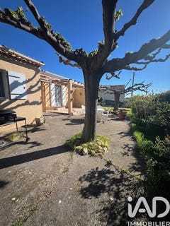/international/fr/meynes-languedoc-roussillon-310107587671/