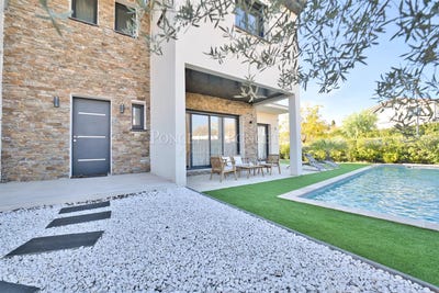 /international/fr/castelnau-le-lez-languedoc-roussillon-310108651649/