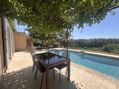 /international/fr/mallemort-provence-alpes-cote-d-azur-310108793640/