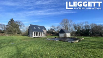/international/fr/saint-gilles-pligeaux-brittany-310105739466/
