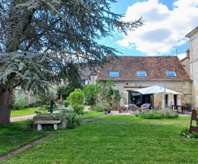 /international/fr/le-petit-pressigny-centre-val-de-loire-310100760921/