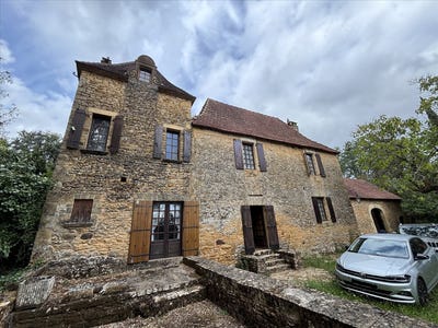/international/fr/prats-de-carlux-aquitaine-310110291849/