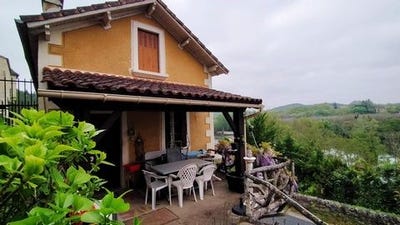 /international/fr/albas-midi-pyrenees-310108595773/