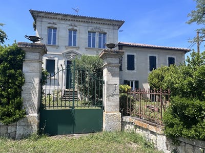 /international/fr/houeilles-aquitaine-310108430765/
