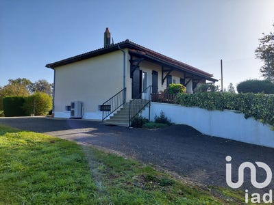 /international/fr/massignac-charente-310096142362/