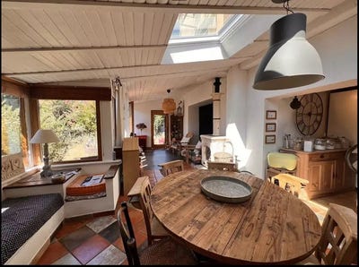 /international/fr/clermont-ferrand-auvergne-310106998802/