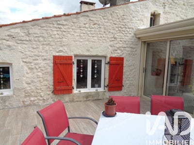 /international/fr/saintes-charente-310108862165/?lang=id
