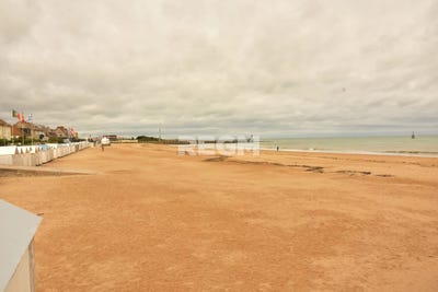/international/fr/courseulles-sur-mer-la-basse-normandie-310108487228/