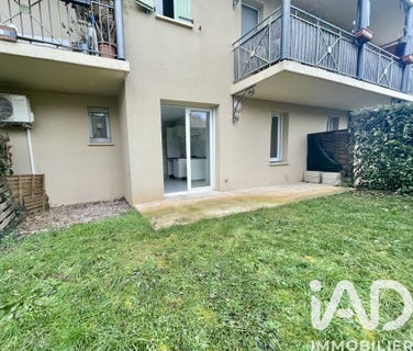 /international/fr/saint-geniez-d-olt-midi-pyrenees-310105336059/