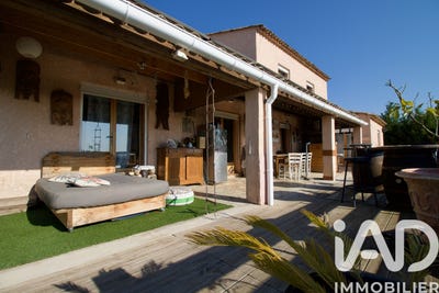 /international/fr/nebian-languedoc-roussillon-310106403067/