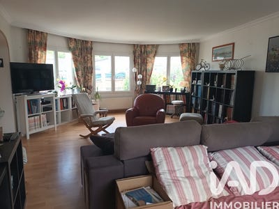 /international/fr/la-chapelle-saint-laurent-charente-310108263285/