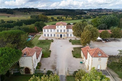 /international/fr/auch-midi-pyrenees-310098972953/