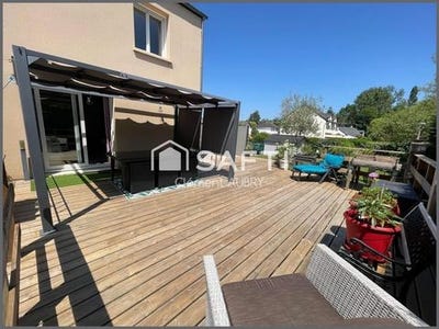 /international/fr/laval-pays-de-la-loire-310102703754/