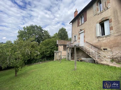 /international/fr/ydes-auvergne-310101928801/