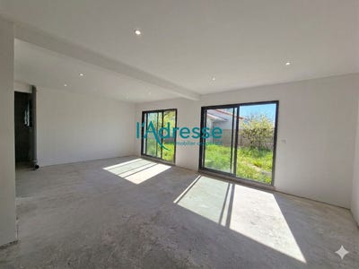 /international/fr/beaupreau-beaupreau-en-mauges-pays-de-la-loire-310107361329/