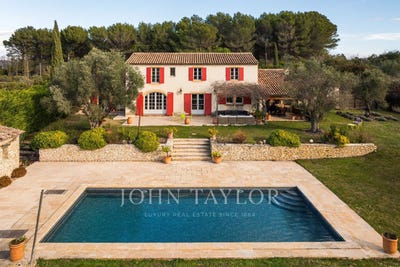 /international/fr/aix-en-provence-provence-alpes-cote-d-azur-310104566337/