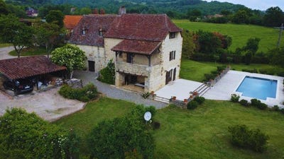 /international/fr/figeac-midi-pyrenees-120094914187/?lang=fr