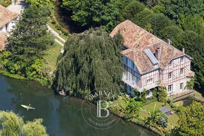 /international/fr/anet-centre-val-de-loire-310102864911/