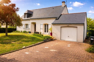 /international/fr/restigne-centre-val-de-loire-310107906199/
