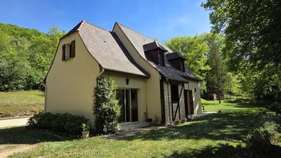 /international/fr/saint-cyprien-aquitaine-310108264137/